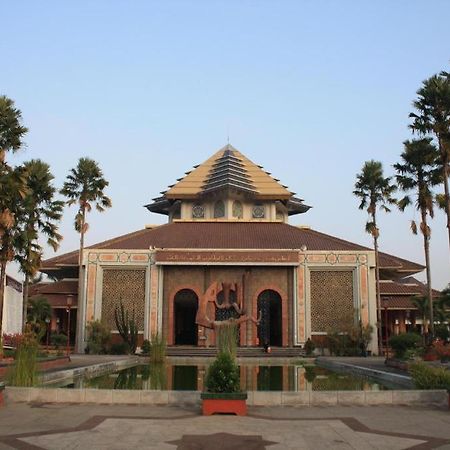 The Atrium Hotel & Resort Yogyakarta Melati Dış mekan fotoğraf