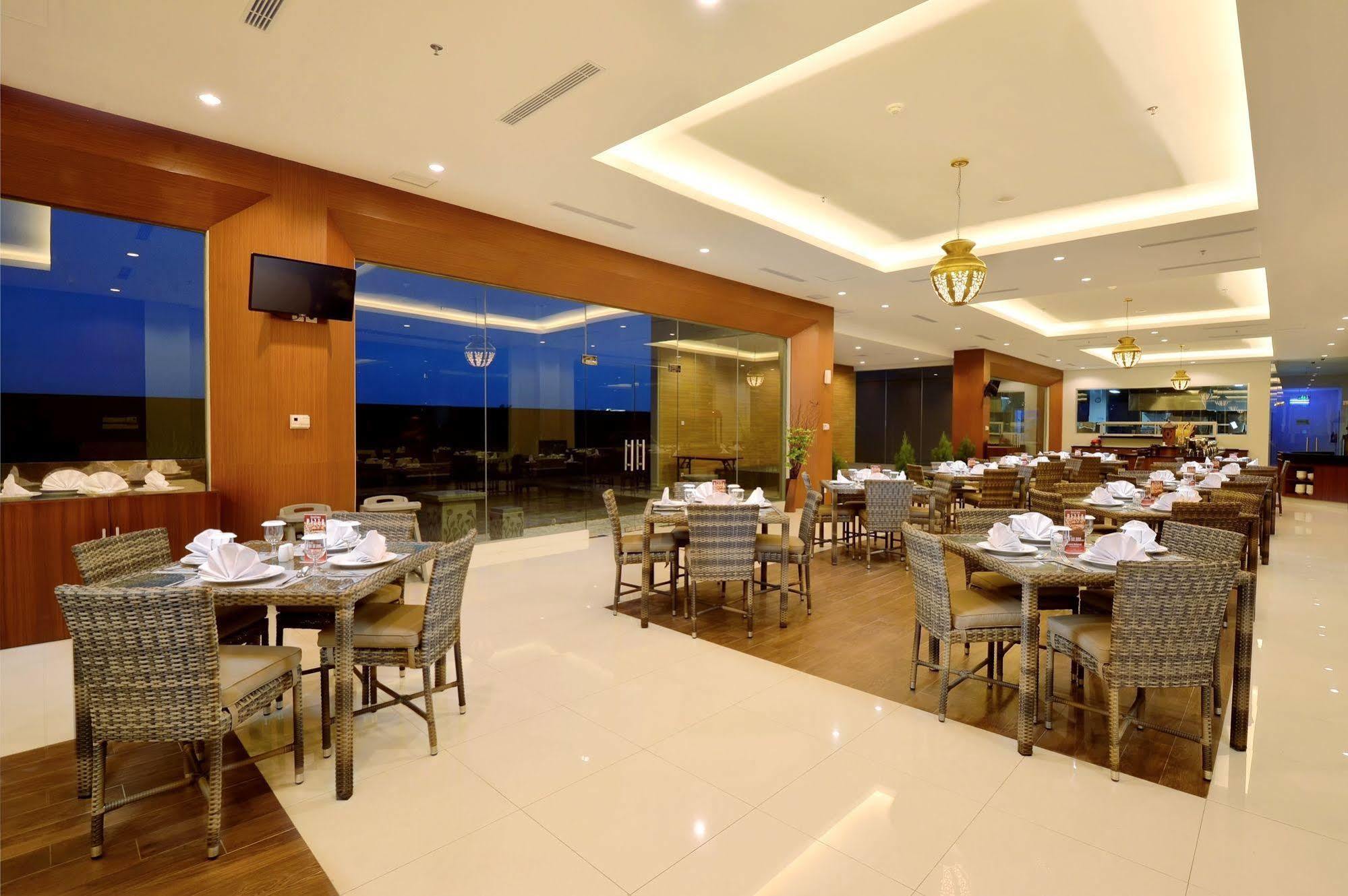 The Atrium Hotel & Resort Yogyakarta Melati Dış mekan fotoğraf